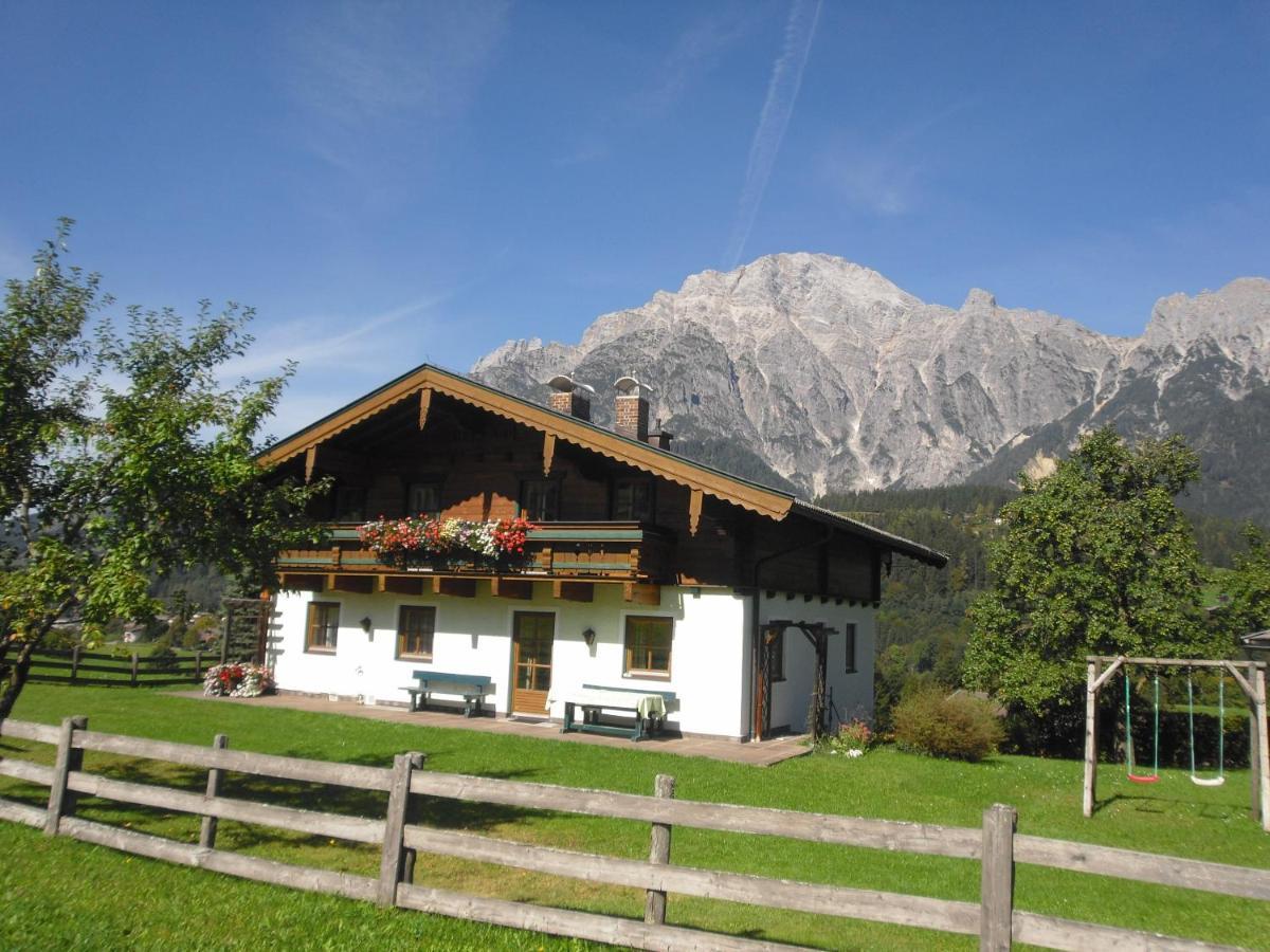 Gaestehaus Muellauer ลีโอกัง ภายนอก รูปภาพ
